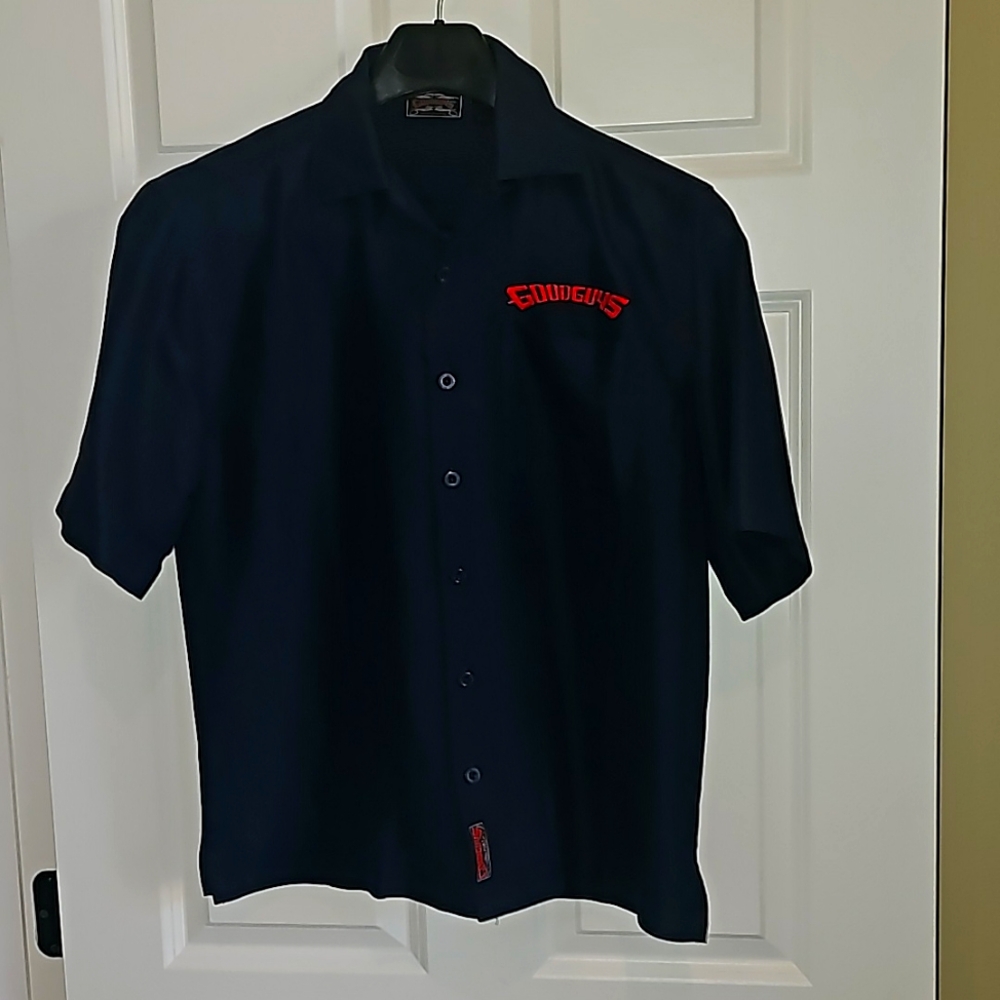 Good Guys Men's Rod & Custom Short Sleeve Button Down Camp Shirt, Small, NWOT
